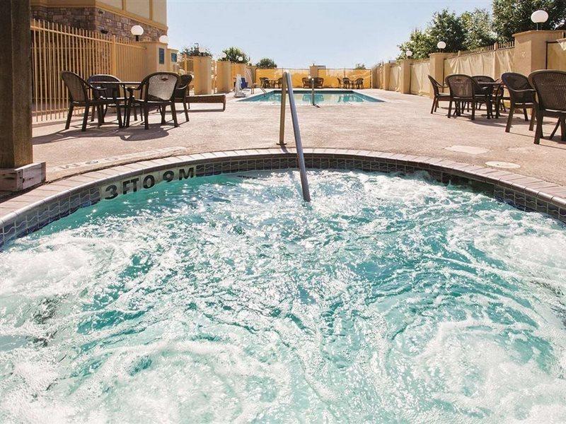 La Quinta Inn And Suites By Wyndham - Schertz Buitenkant foto